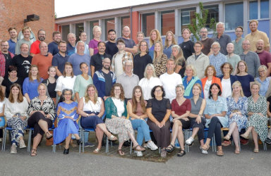 Das Lehrkräfte-Kollegium im September 2025 © uniDatumPrint