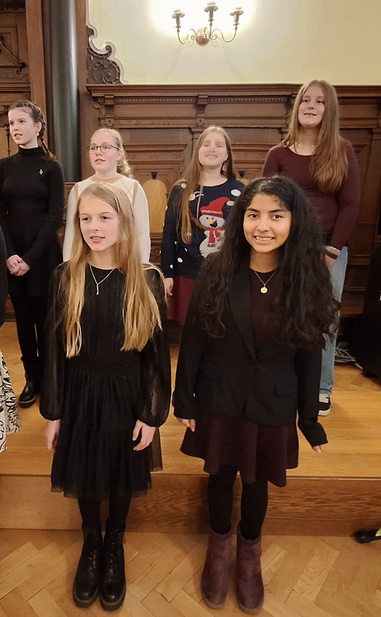 Singende AvH-Schülerinnen beim Harburger Rathauskonzert 2025