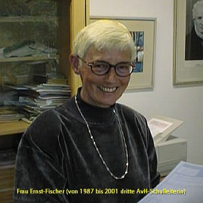 Frau Ernst-Fischer (von 1987 bis 2001 dritte AvH-Schulleiterin)